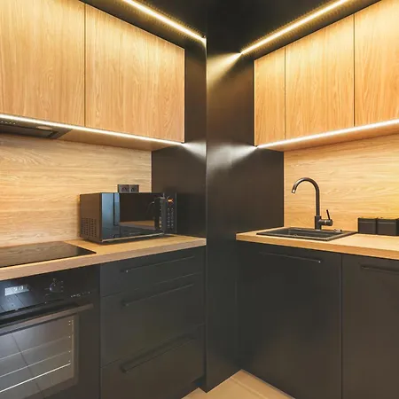 Ekskluzywny Z Balkonem Apartamento *